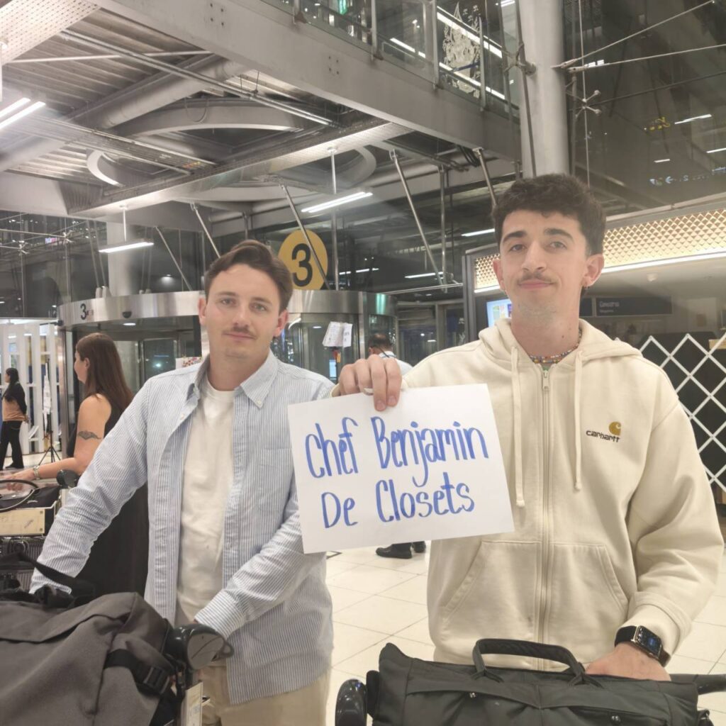 เช่ารถลีมูซีนอุตรดิตถ์