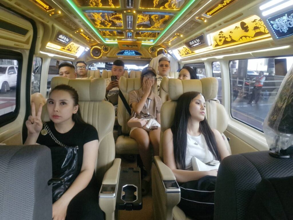 เหมารถลีมูซีนเลย