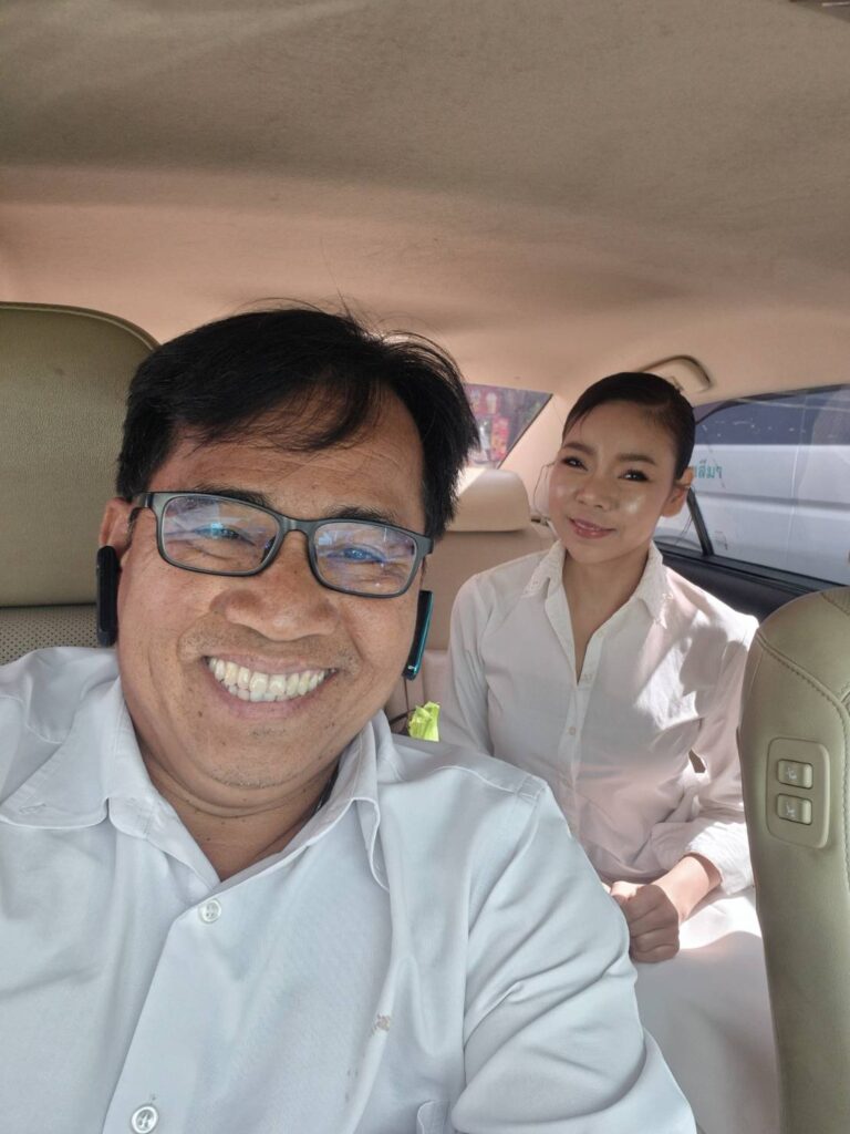 เหมารถลีมูซีนเชียงราย