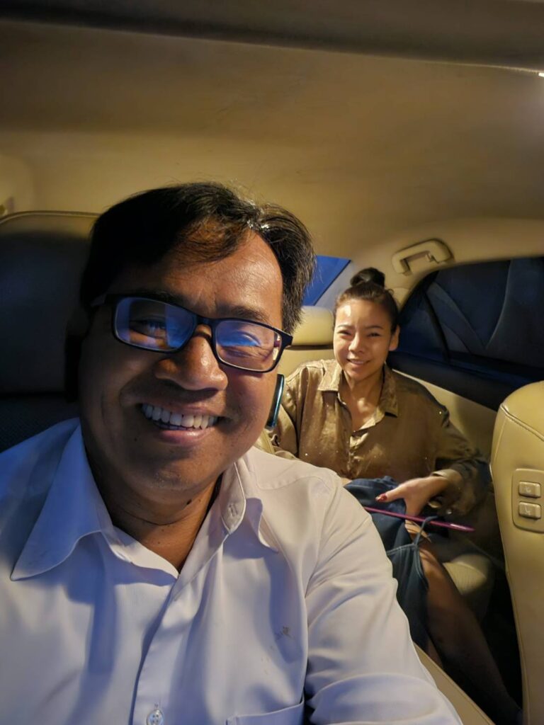 บริการรถลีมูซีนแพร่